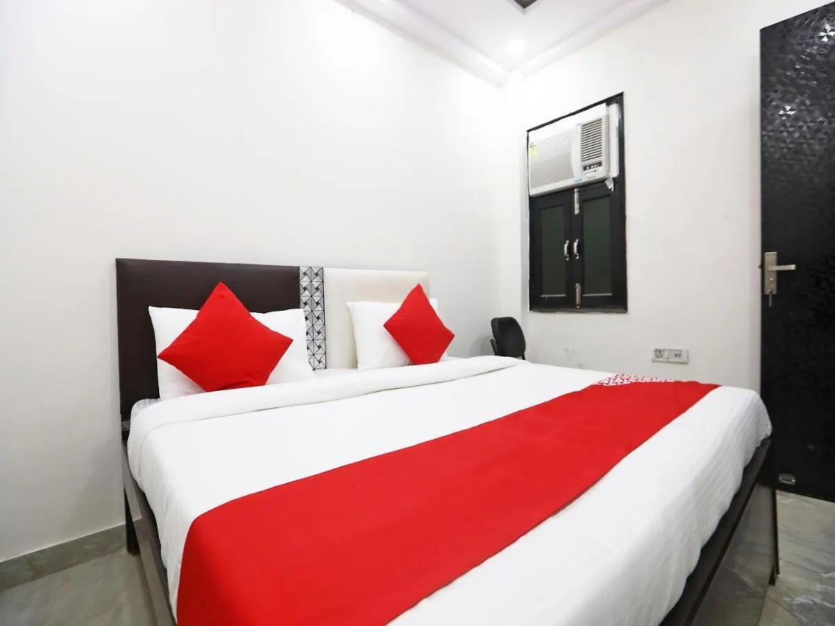 Oyo 46841 Aashiana Guest House Delhi  India