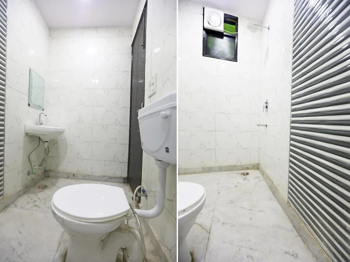 Oyo 46841 Aashiana Guest House Delhi  Delhi (National Capital Territory of India)