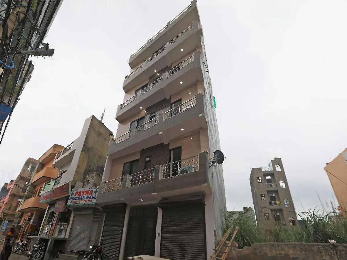 Oyo 46841 Aashiana Guest House Delhi  3*, Delhi (National Capital Territory of India)